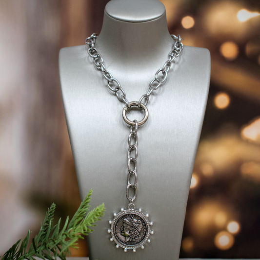 Collar Moneda Regina XL