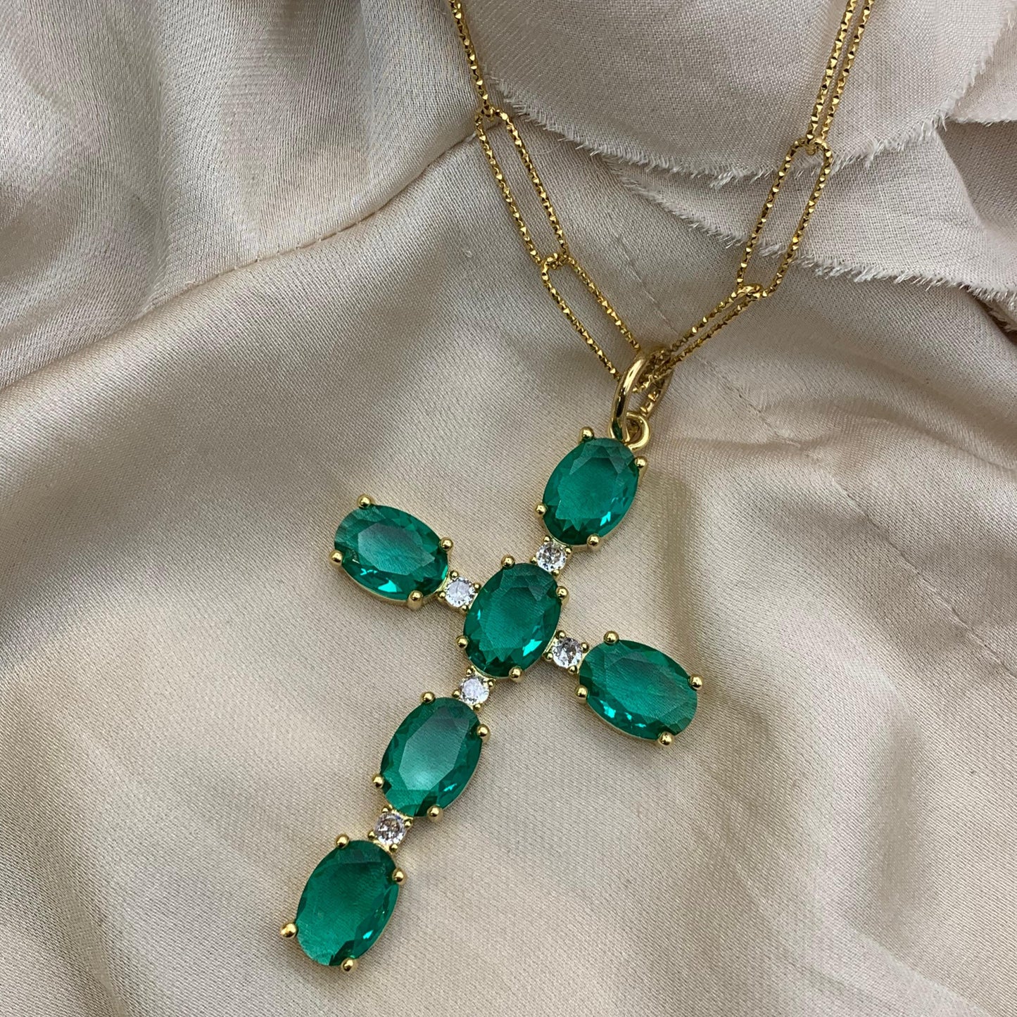 Collar Cruz Verde Grande